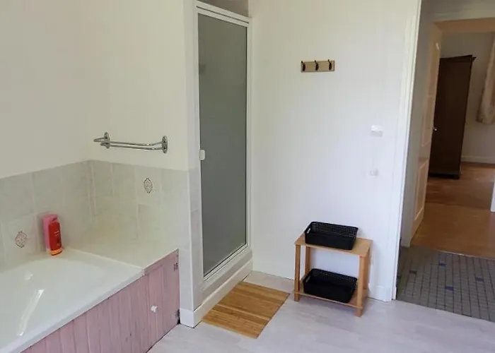 Prázdninový dům Sleeps 8 With Pool And Pet-friendly